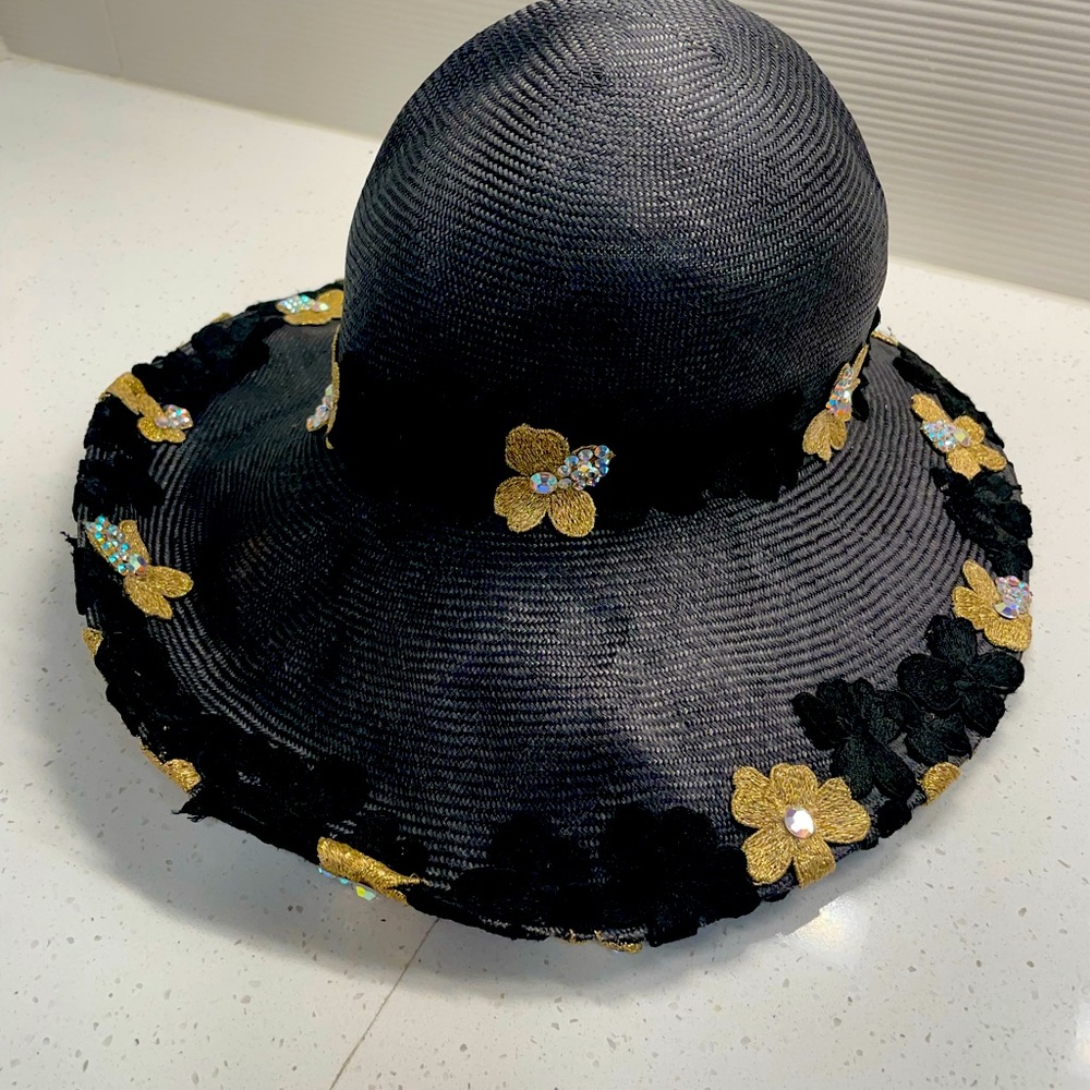 Elegant Black Floral Women's Hat - Picture 4 of 9